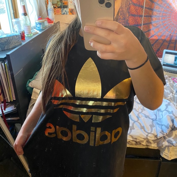 ⚡️NWOT Adidas Originals Gold Trefoil Oversided Tee - Picture 7 of 9